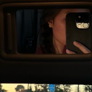 CLOTHING ITEMS UP SOON! (4)